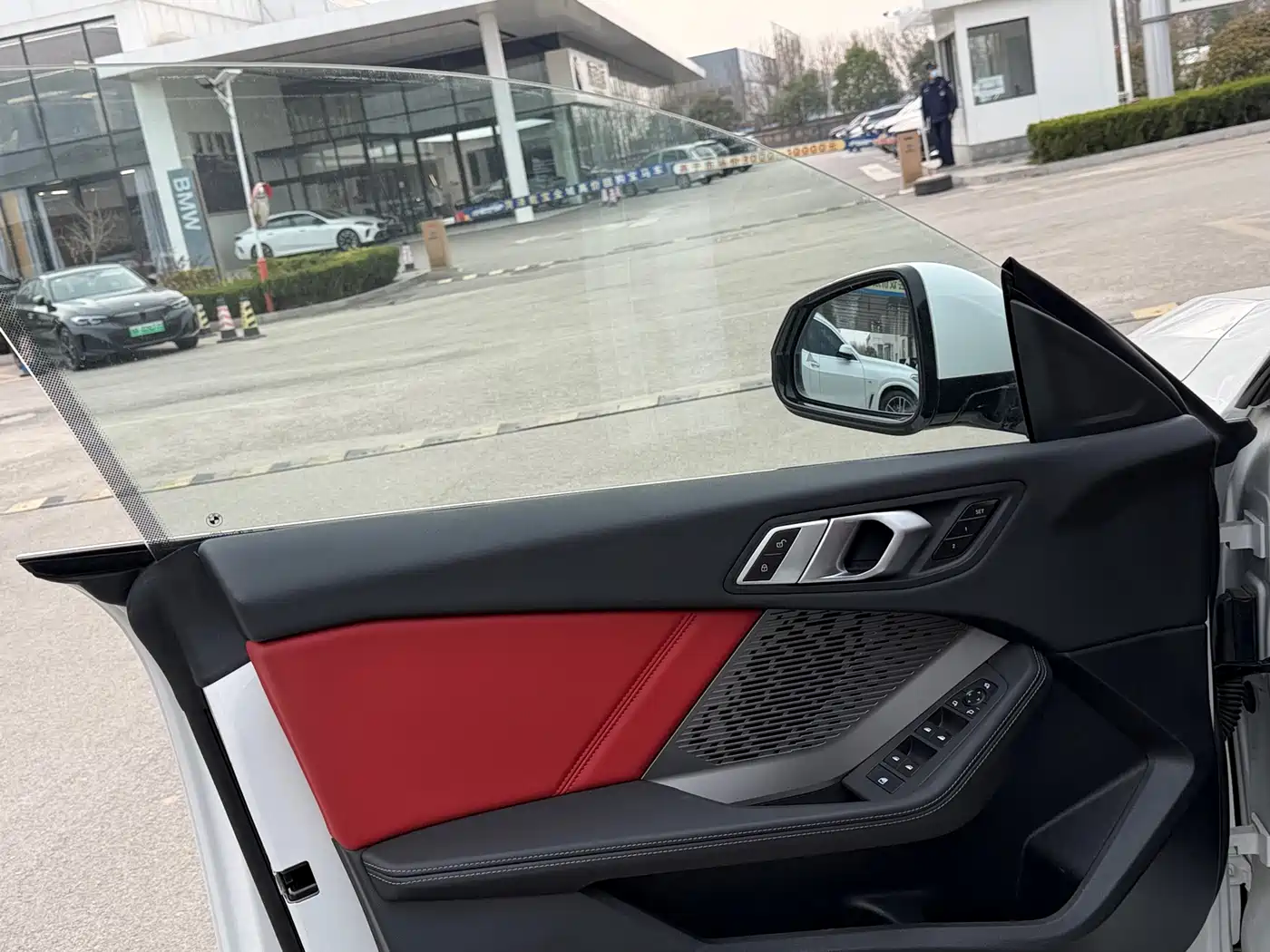 BMW 2 Series 2025 225L M Sport Package фото 12