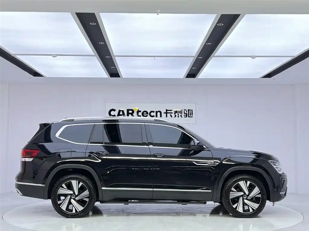Volkswagen Teramont 2024 380TSI 4WD Dragon Glory Edition фото 6
