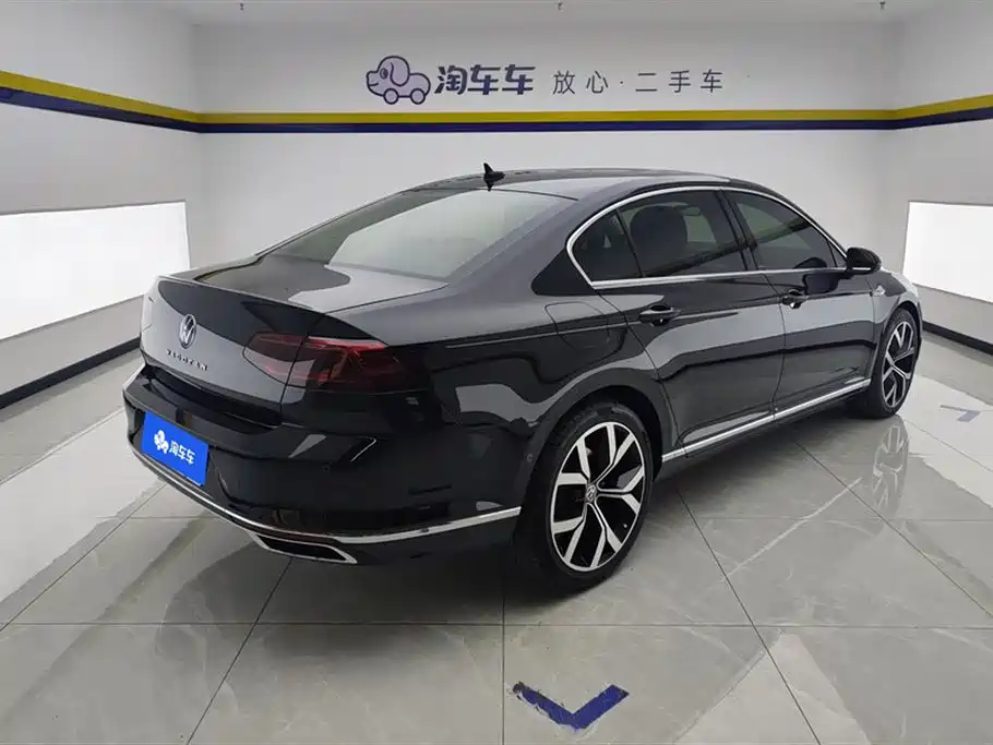 Volkswagen Magotan 2020 380TSI DSG Luxury фото 3