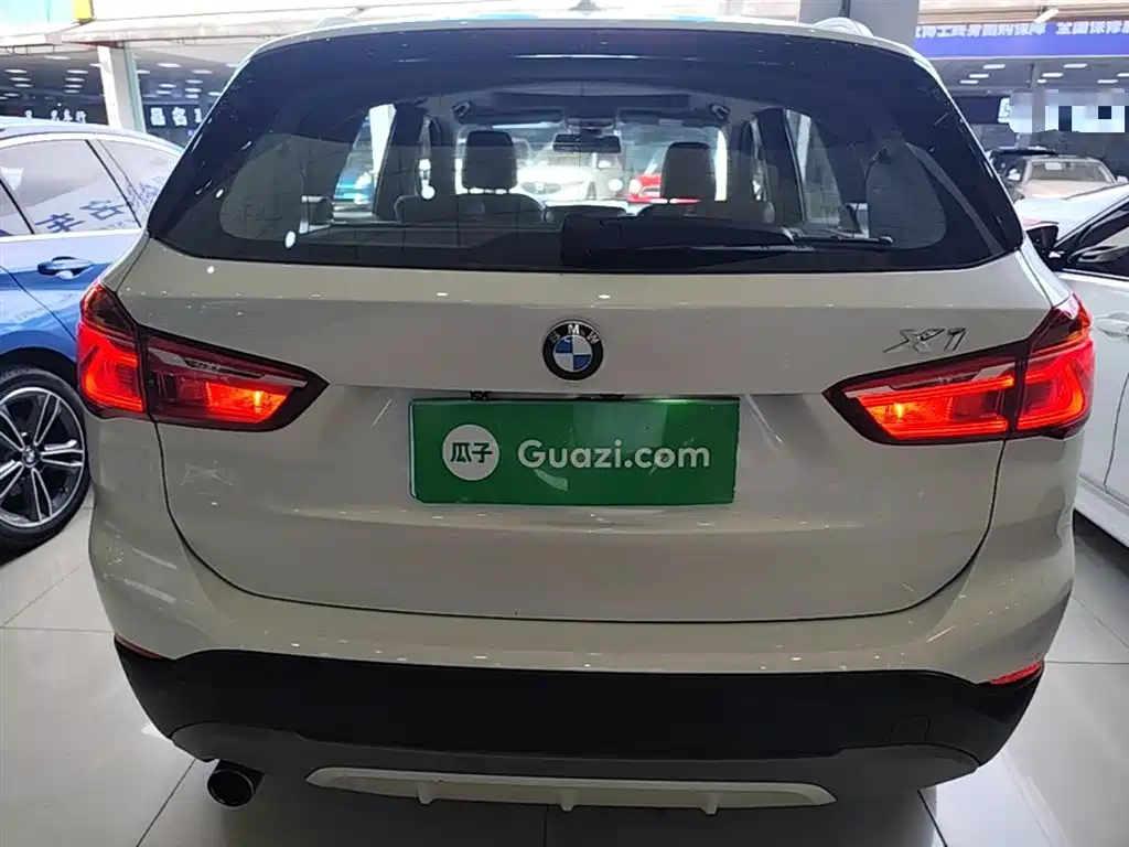 BMW X1 2018 sDrive18Li Premium Model фото 6