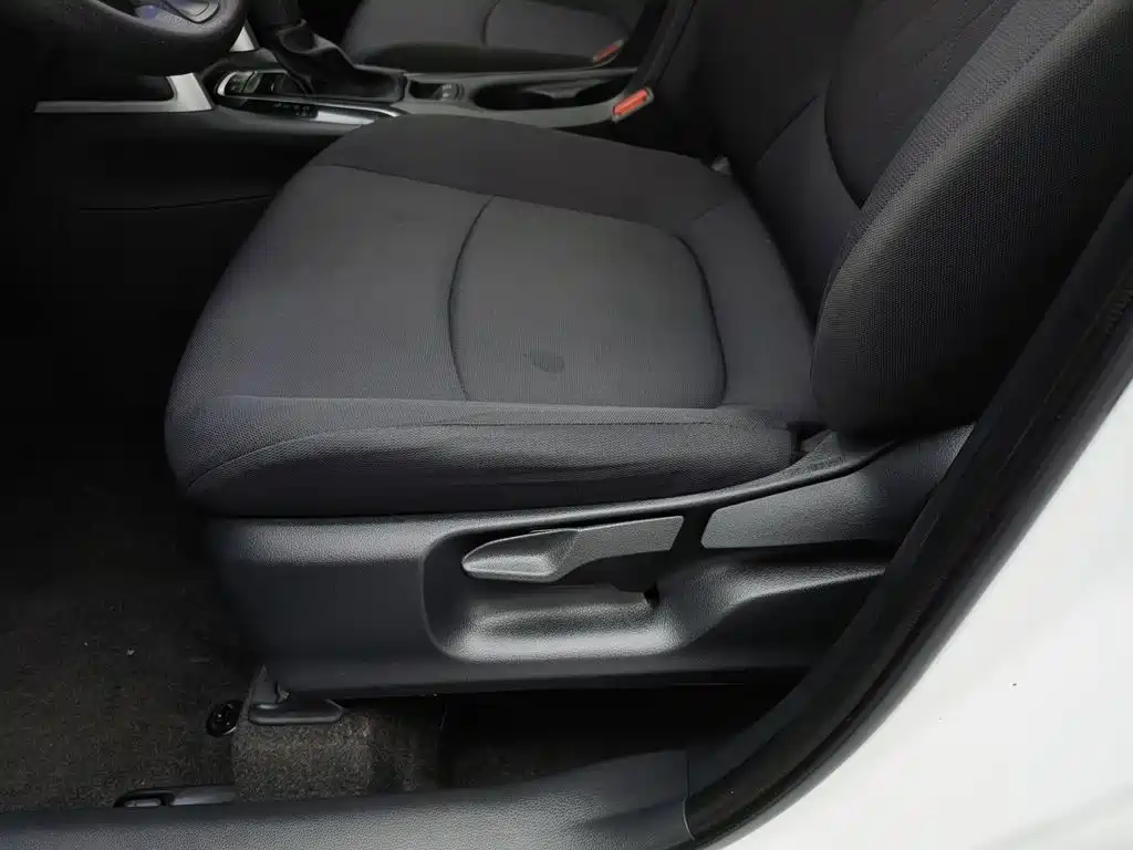 Фото 20 - Toyota Corolla Cross