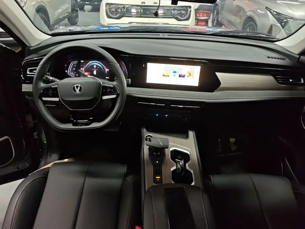 Changan X7 PLUS 2025 2024 1.5T Automatic Noble 7-Seater