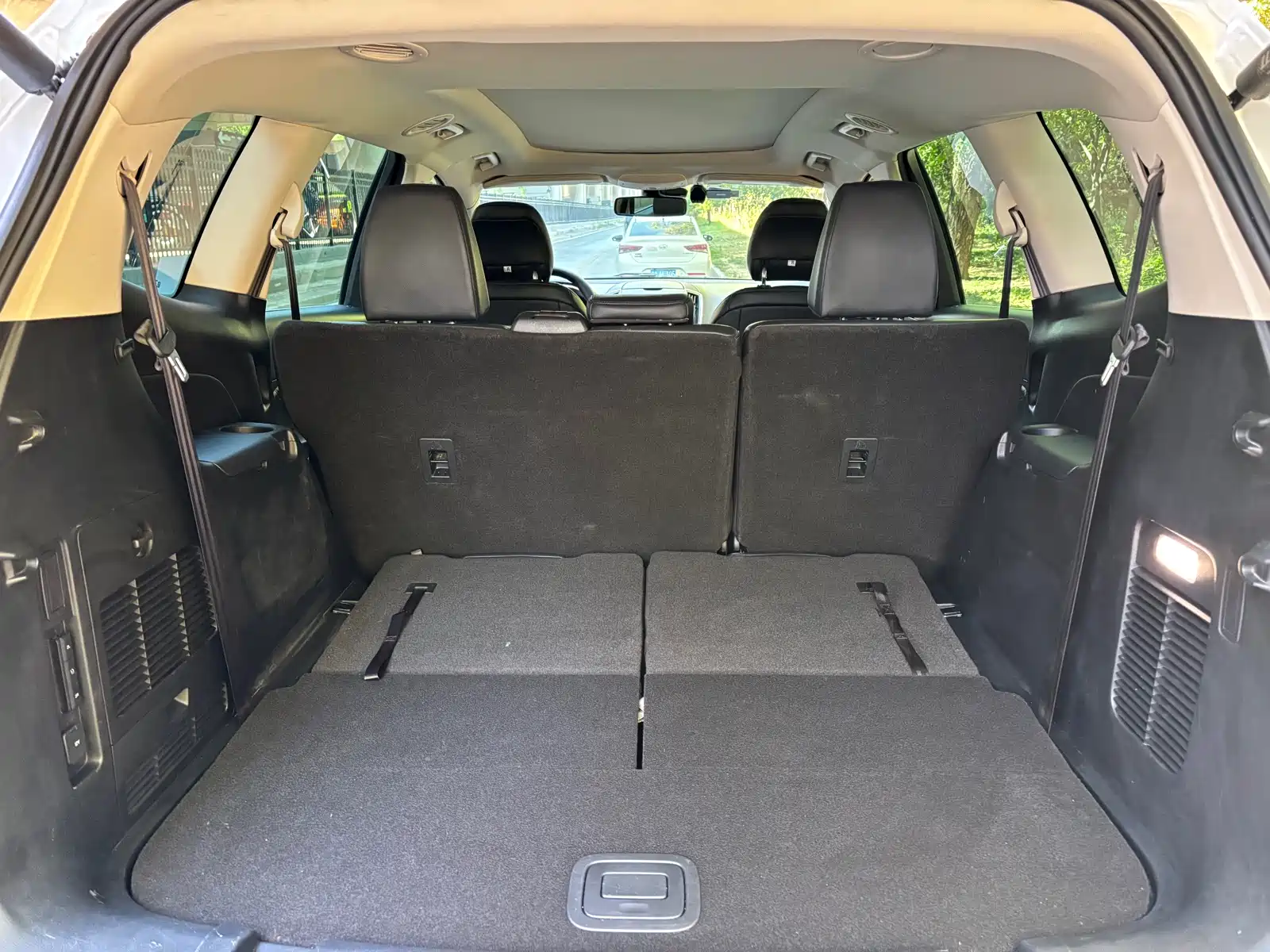Фото 14 - Ford Edge