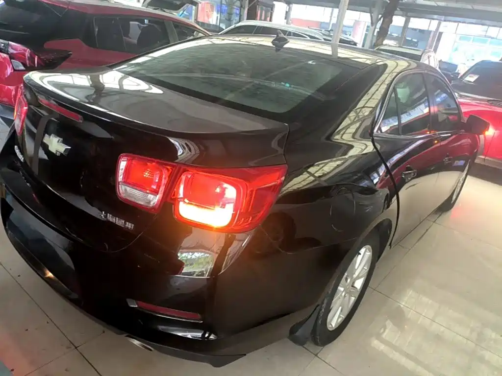 Chevrolet Malibu 2014 2.0L Automatic Luxury фото 7