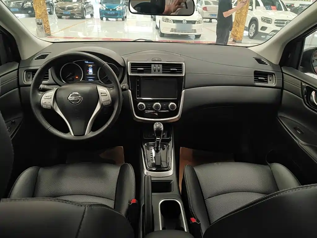 Nissan Tiida, миниатюра 10