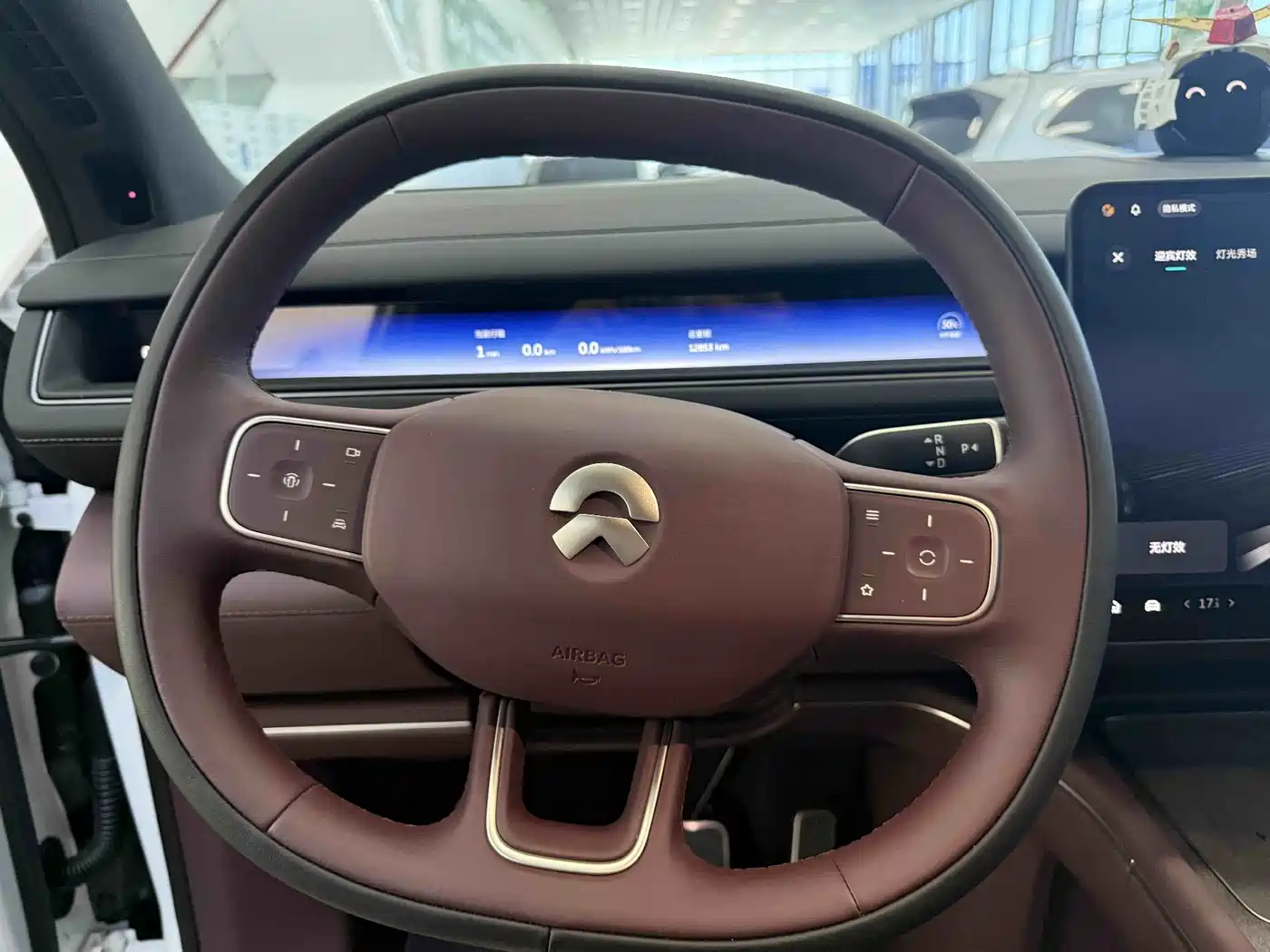 NIO ES8 2026 2025 Model 6-Seat Executive Luxury Edition