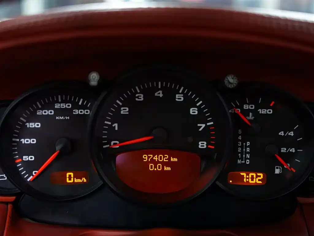 Porsche 911 2004 Carrera S Coupe 3.6L фото 10