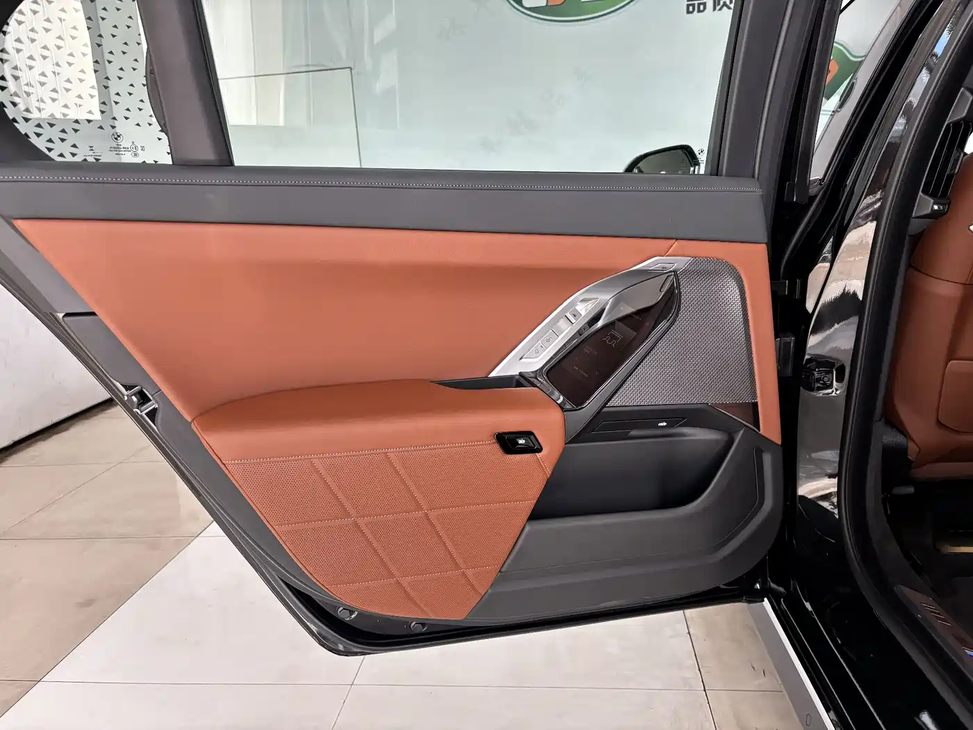 BMW 7 Series 2023 740Li Exclusive M Sport Package фото 20