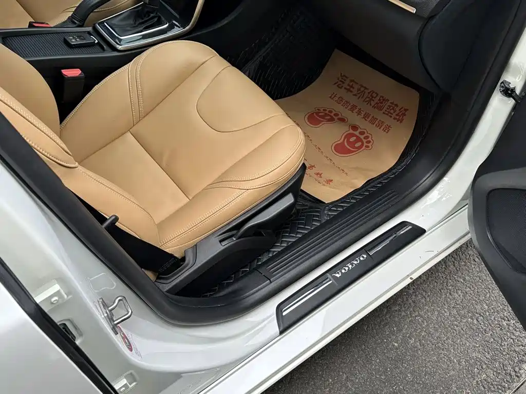 Volvo V40 2017 2017 T3 Inscription