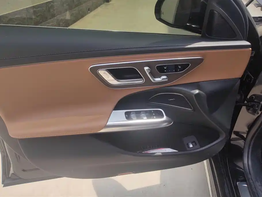 Mercedes-Benz E-Class 2024 E 300 L Fashion фото 7