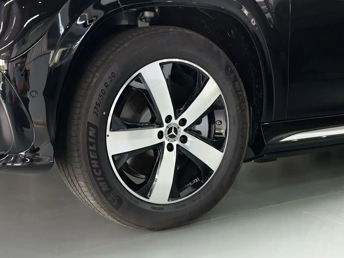 Mercedes-Benz GLS 2026 GLS 450 4MATIC Classic Edition фото 9
