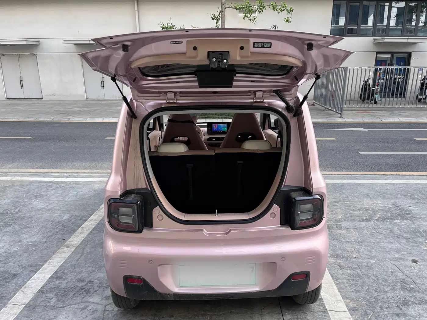 Geely Galaxy Panda 2024 Facelift Panda mini 200km Dragon Edition фото 5