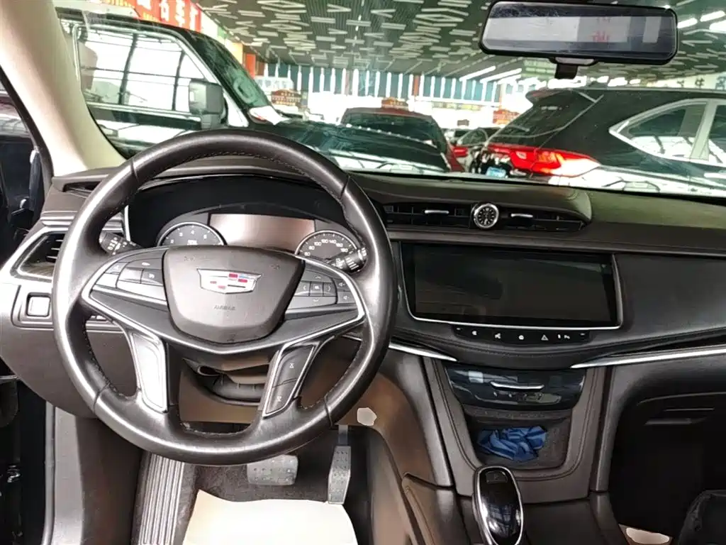 Cadillac XT5 2018 25T Luxury фото 10