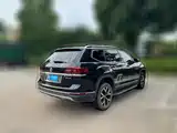 صورة 2 - Volkswagen Teramont