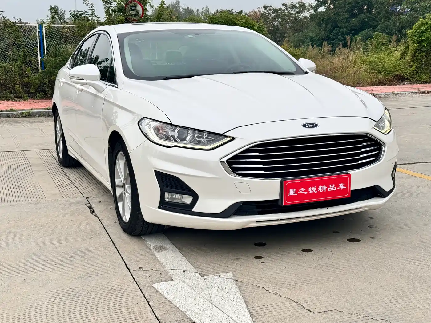 FORD MONDEO