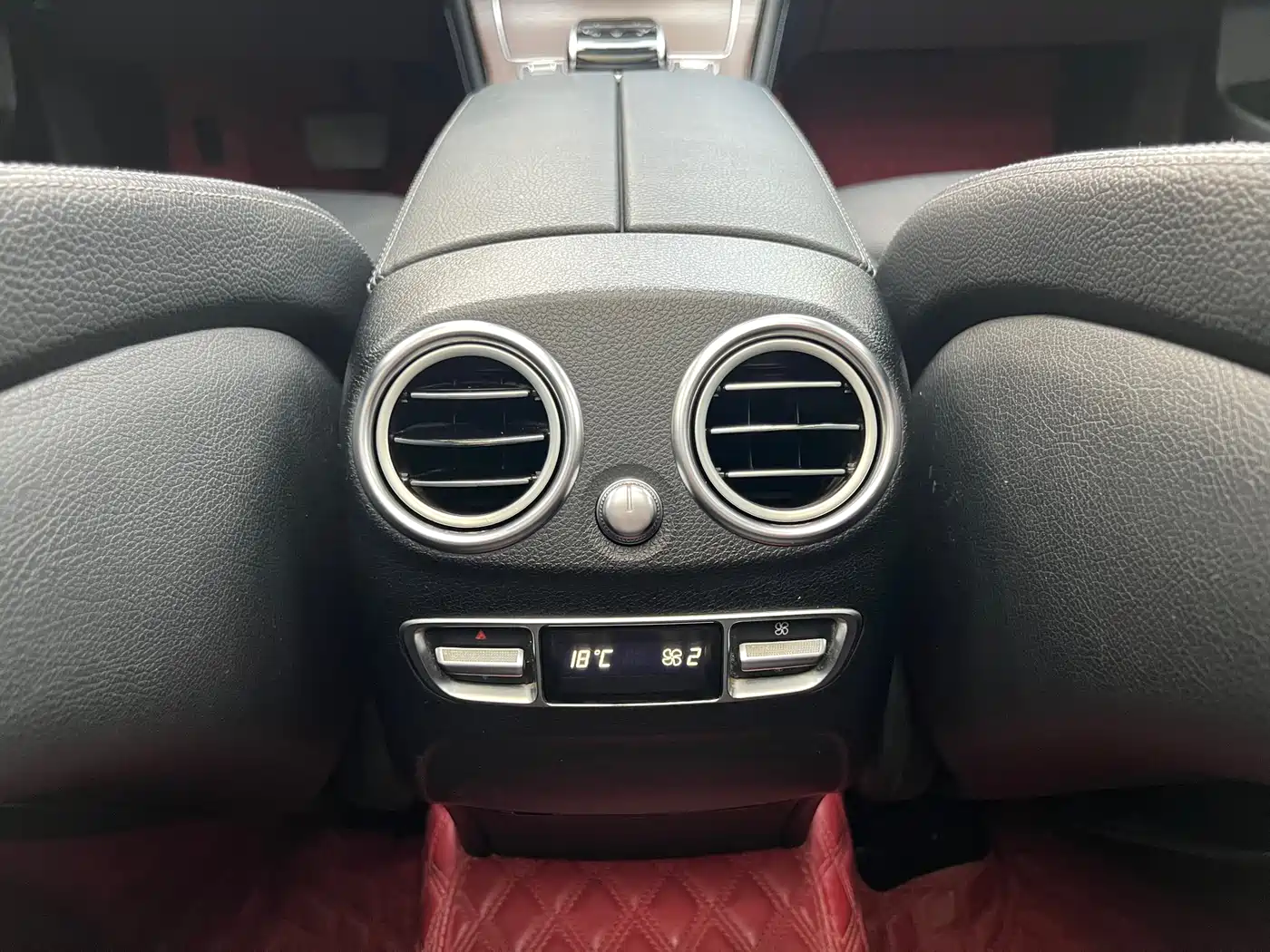 Mercedes-Benz GLC 2017 GLC 300 4MATIC Dynamic фото 25