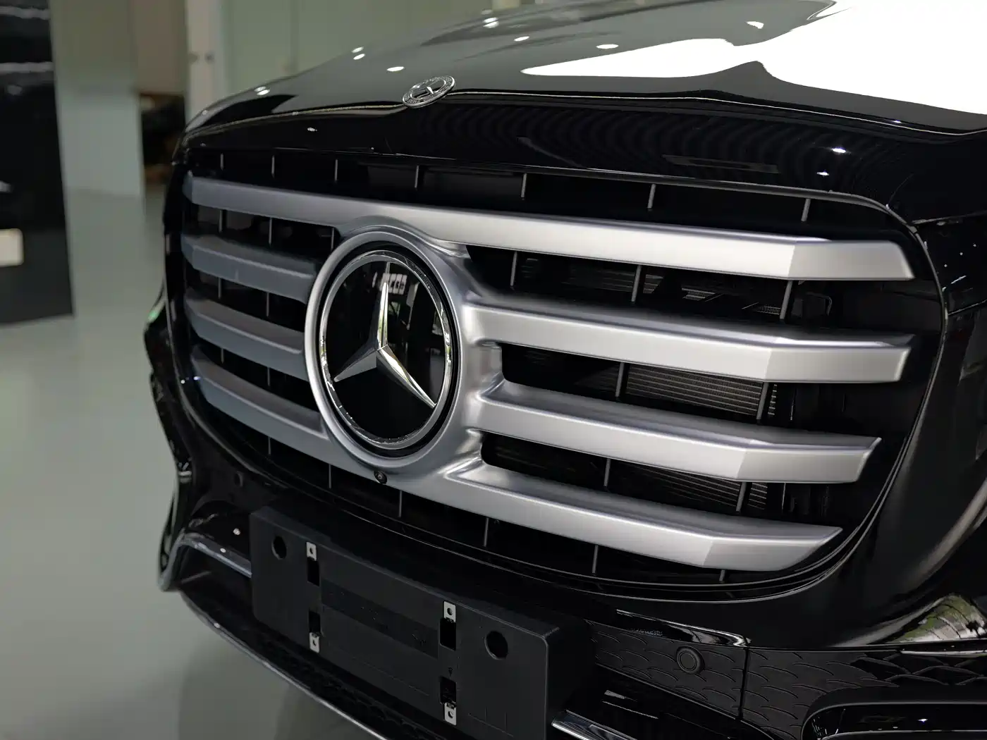Mercedes-Benz GLS 2026 GLS 450 4MATIC Classic Edition фото 10