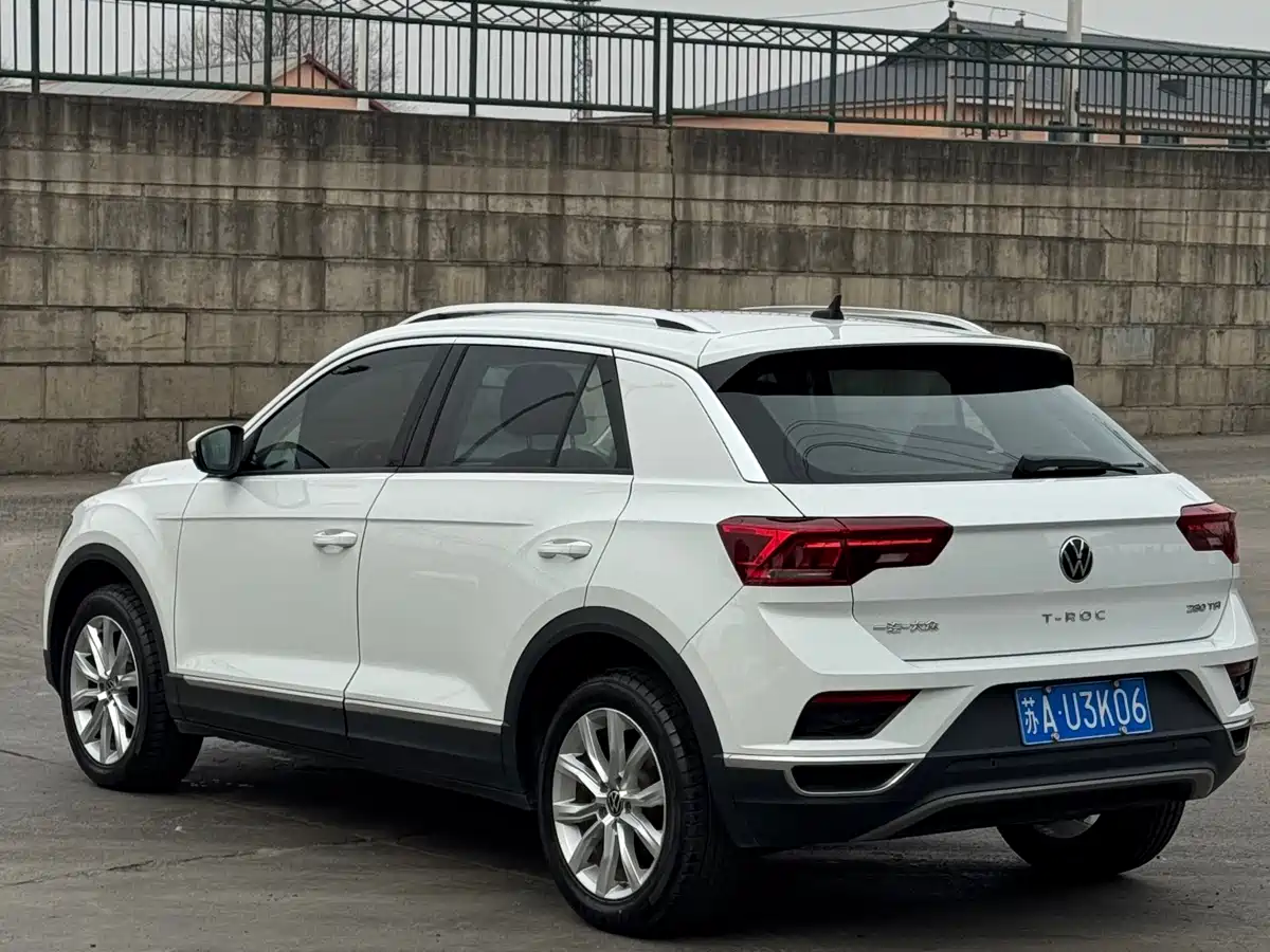 VOLKSWAGEN T ROC EXPLORING SONGS