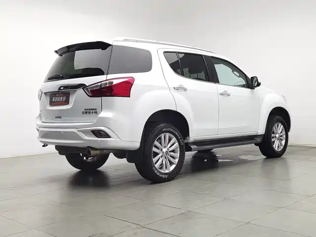 Isuzu mu-X Ranger 2022 2.0T Gasoline Automatic 4WD Joy Version 5-Seater — фото 2