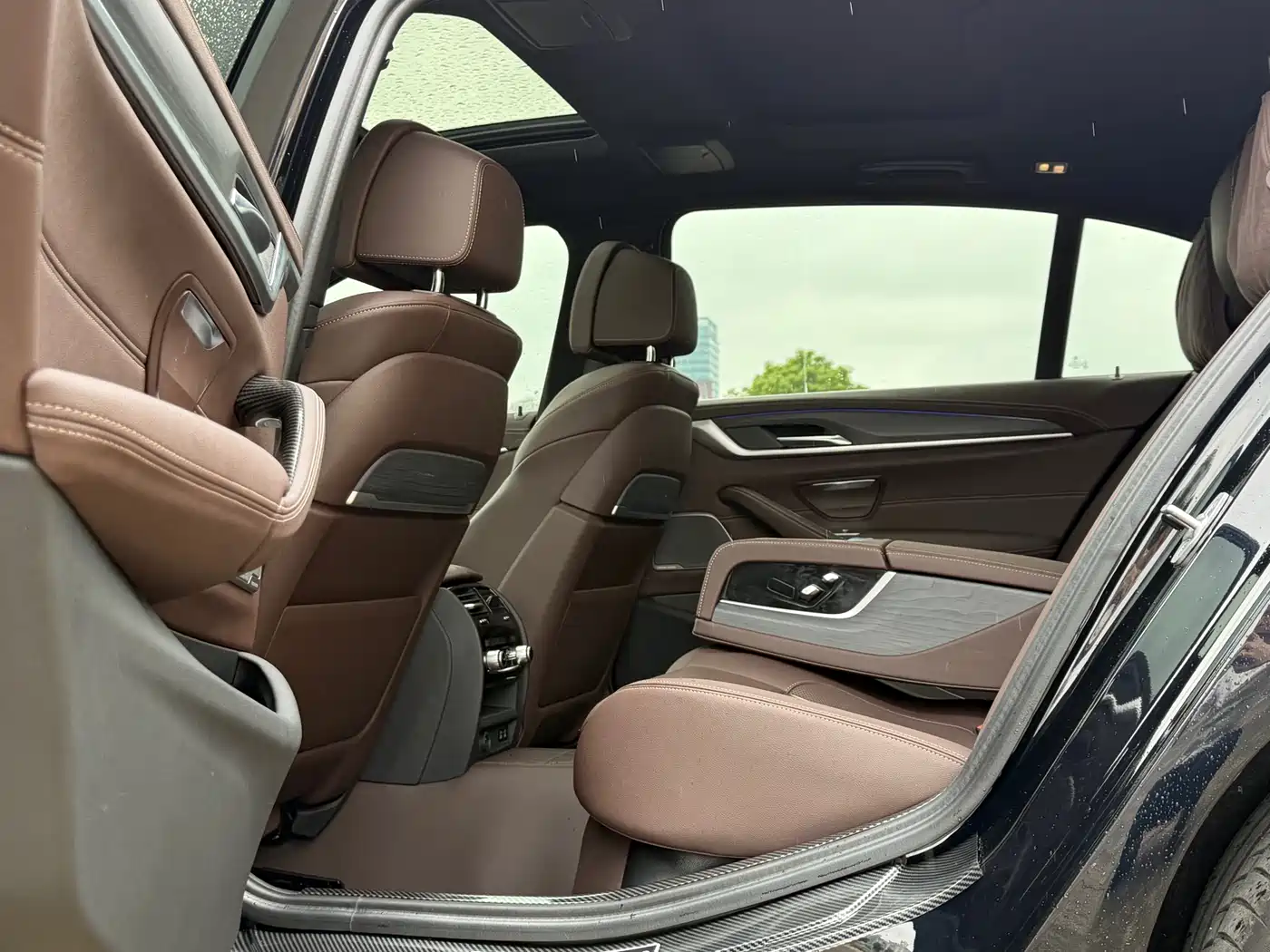 BMW 5 Series 2023 530Li Premium M Sport Package фото 6