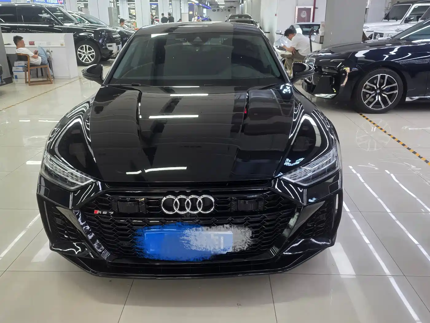 Audi A7 2023 Model 45 TFSI Premium Selection Edition фото 2