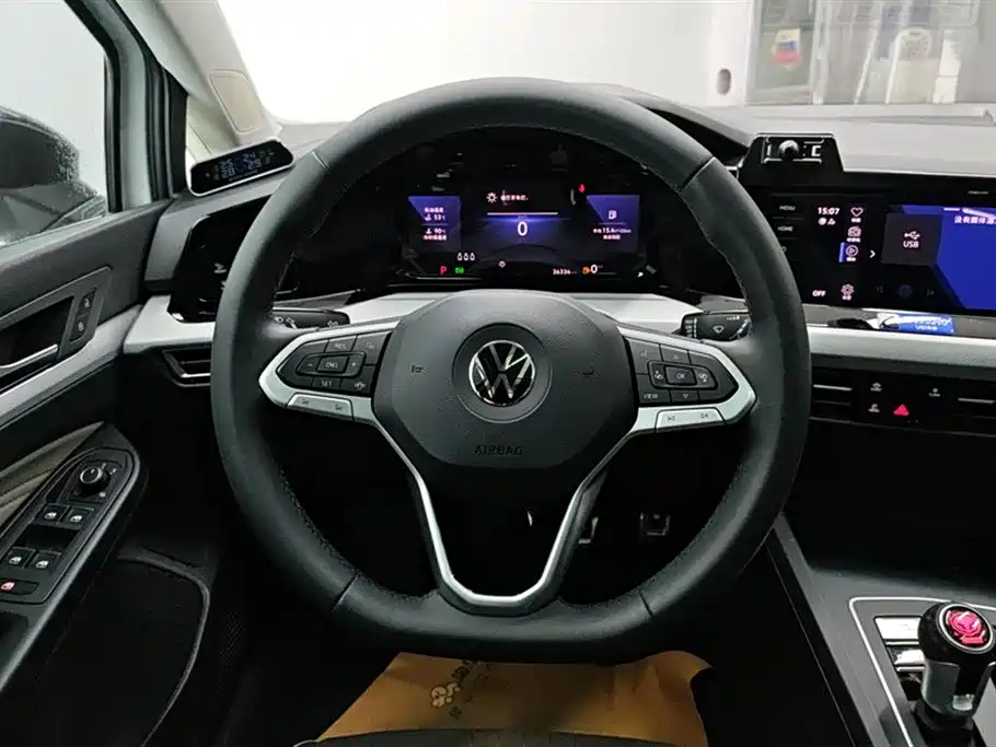 Volkswagen Golf 2023 Facelift 280TSI DSG Pro фото 15
