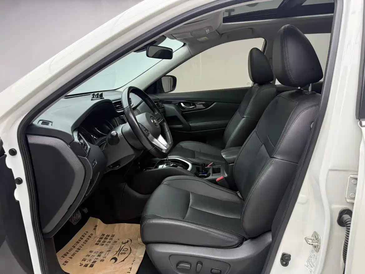 Фото 6 - Nissan X-Trail