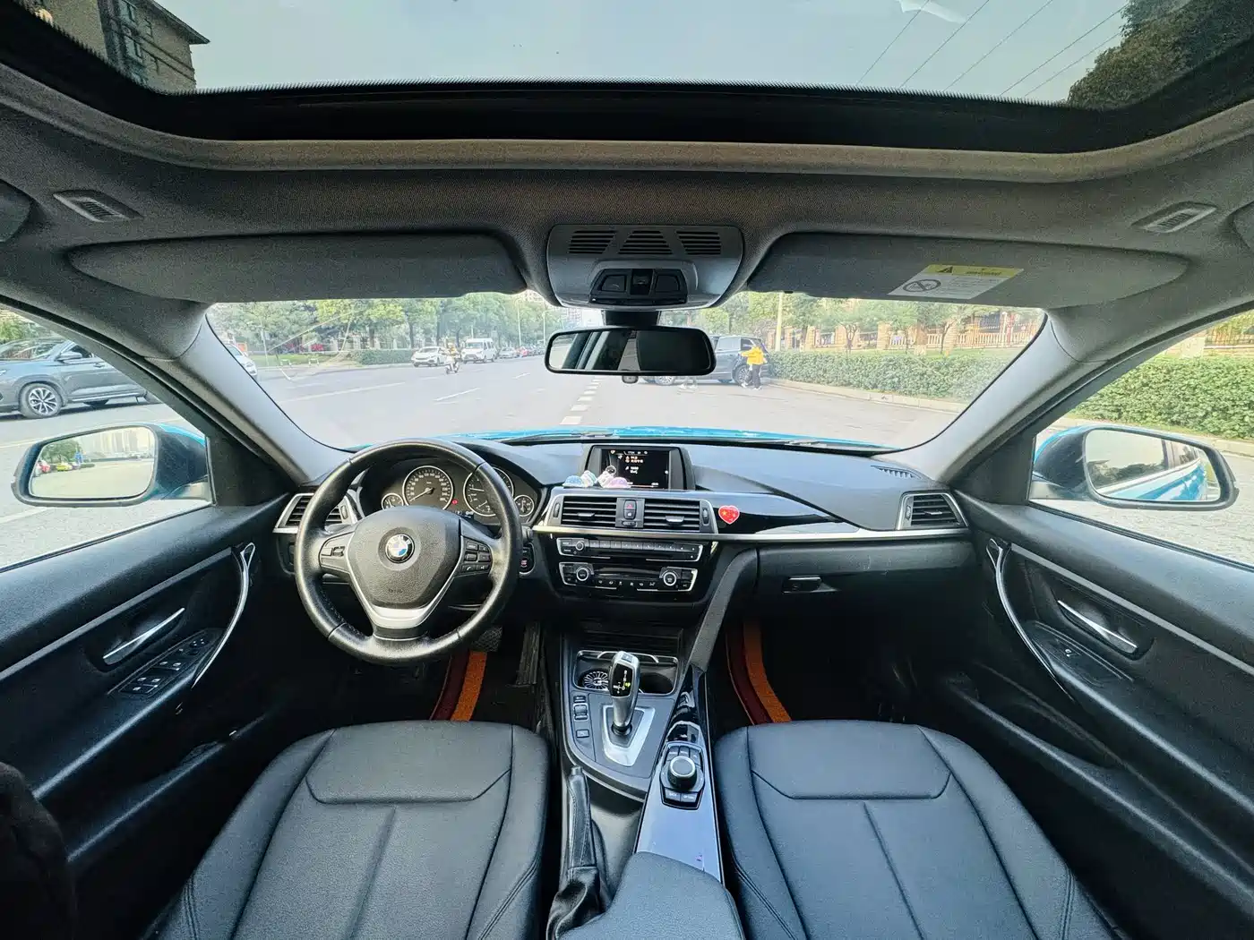 BMW 3 Series 2017 320Li Fashion фото 3