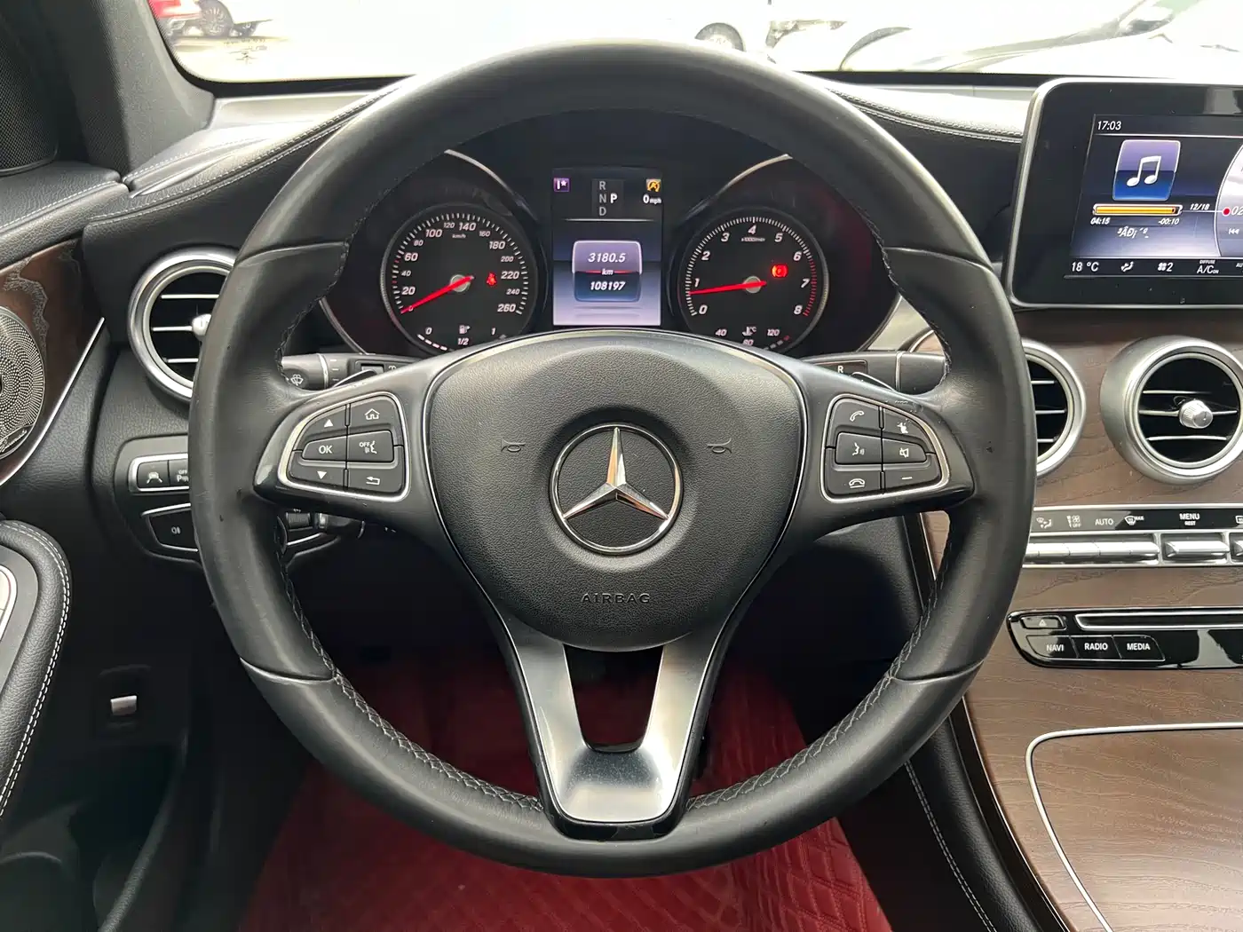 Mercedes-Benz GLC 2017 GLC 300 4MATIC Dynamic фото 19