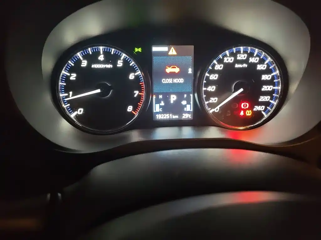 Mitsubishi Outlander 2018 2018 2.4L 4WD Luxury Edition 7-seater