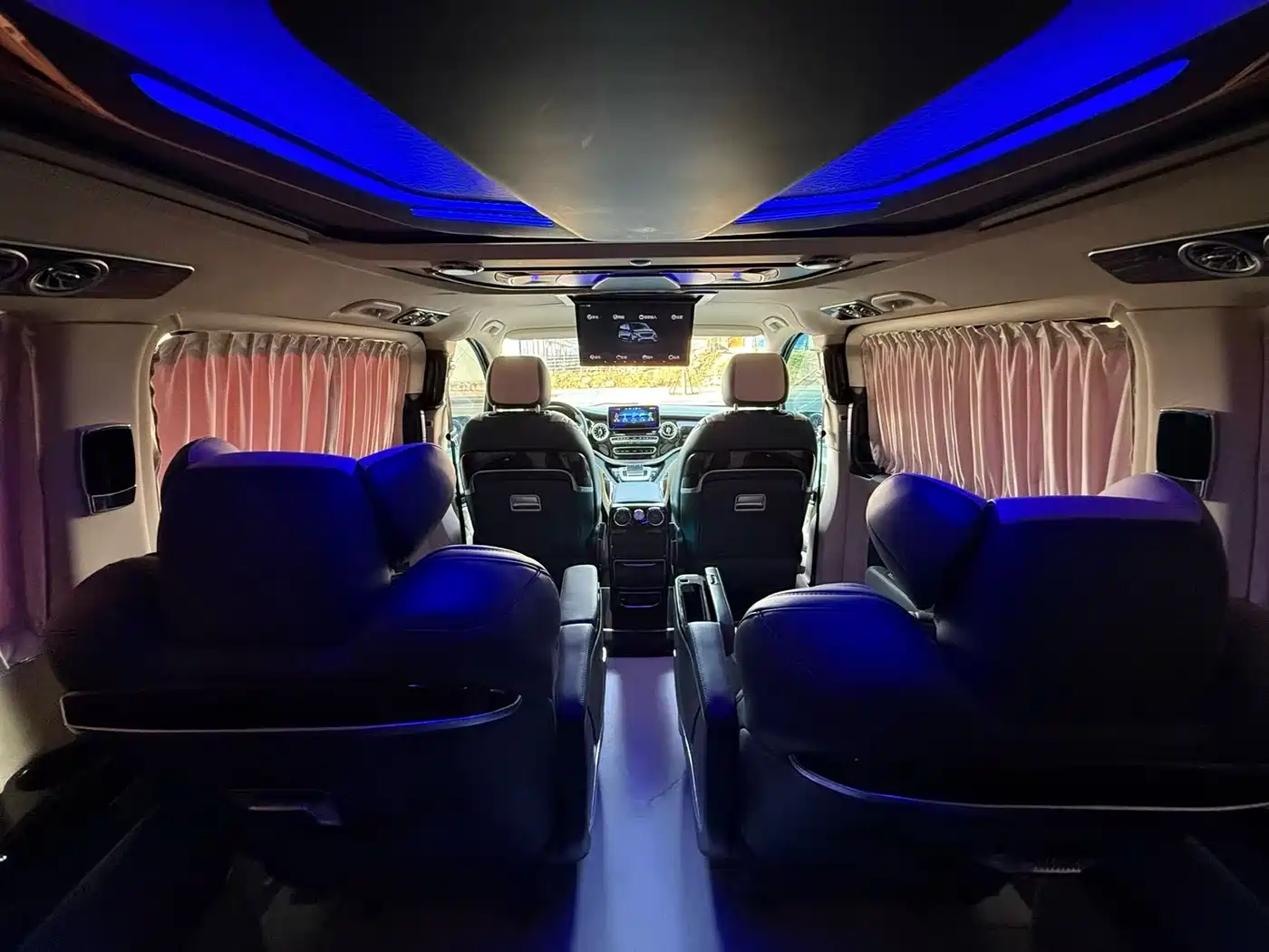 Mercedes-Benz Vito 2021 2.0T Business Edition 7-seater фото 13