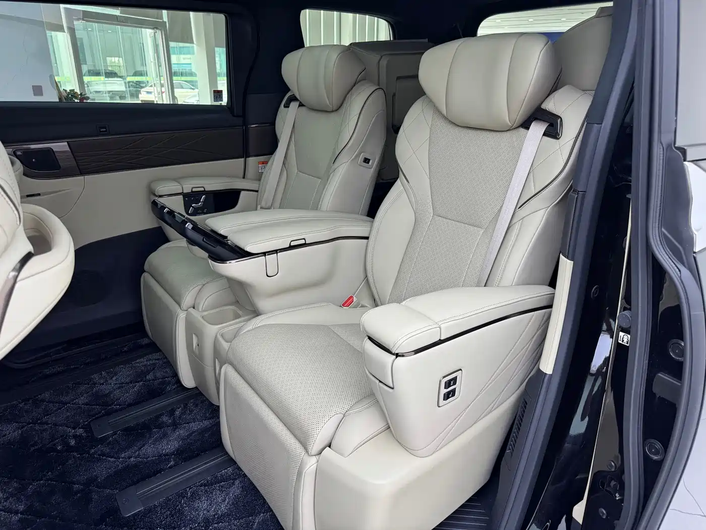 Toyota Vellfire 2024 2024 Crown Hybrid 2.5L Executive Premium Edition