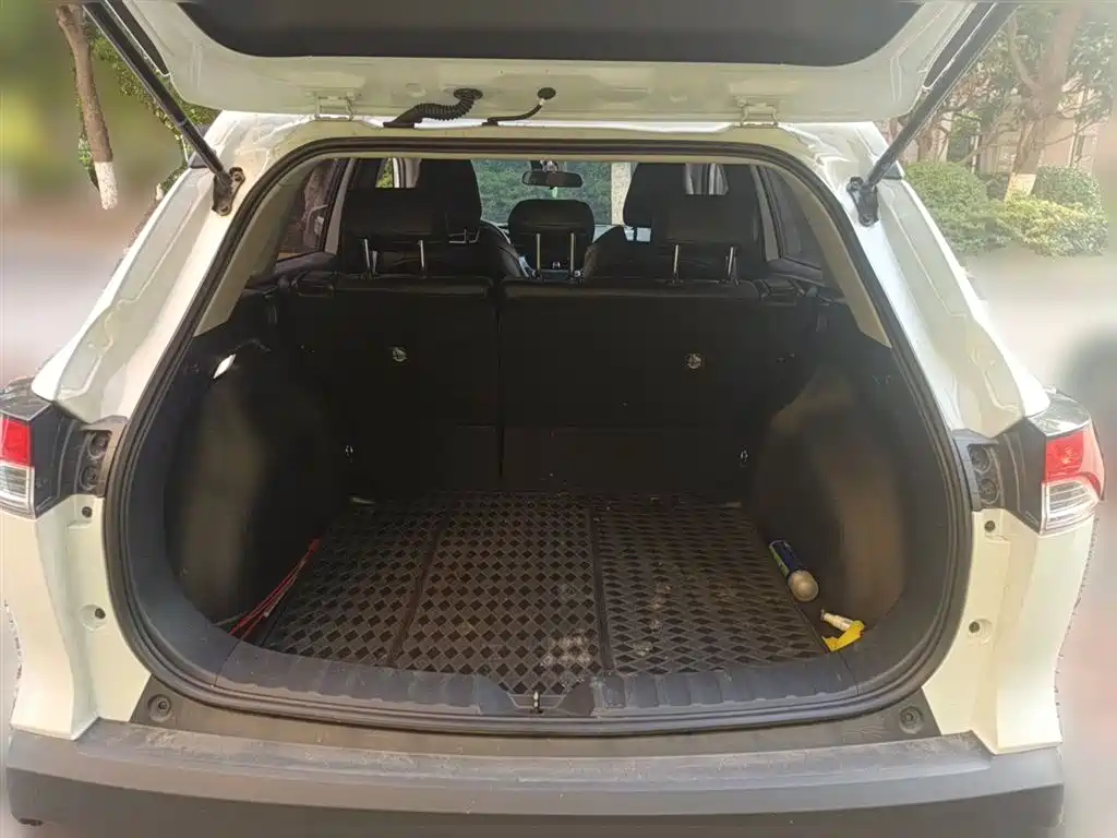 Toyota Frontlander 2023 2.0L CVT Elite Edition фото 10