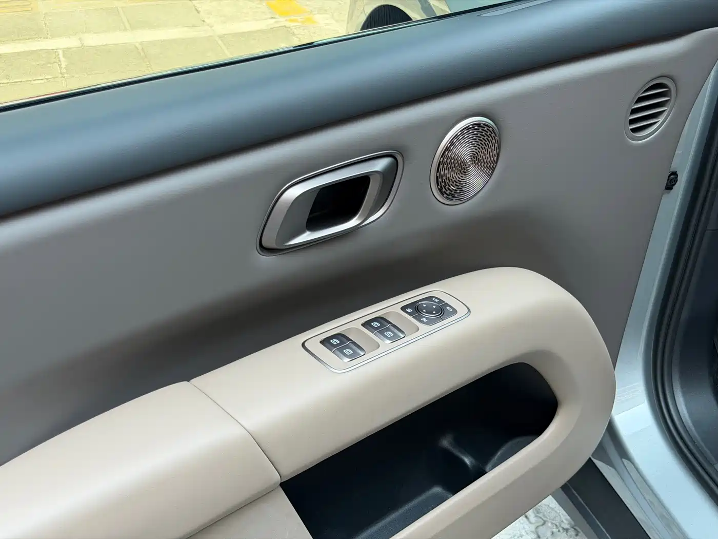 Li Auto i6 2025 2025 2WD Base Model