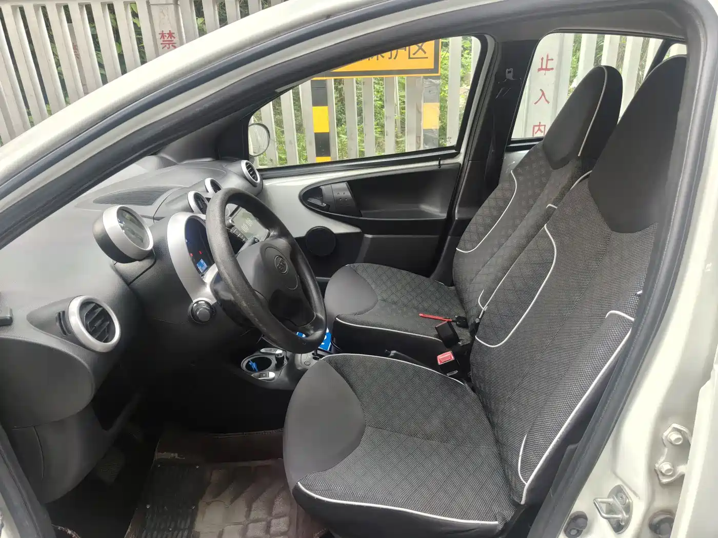 BYD F0 2015 1.0L AMT Cool Edition фото 7