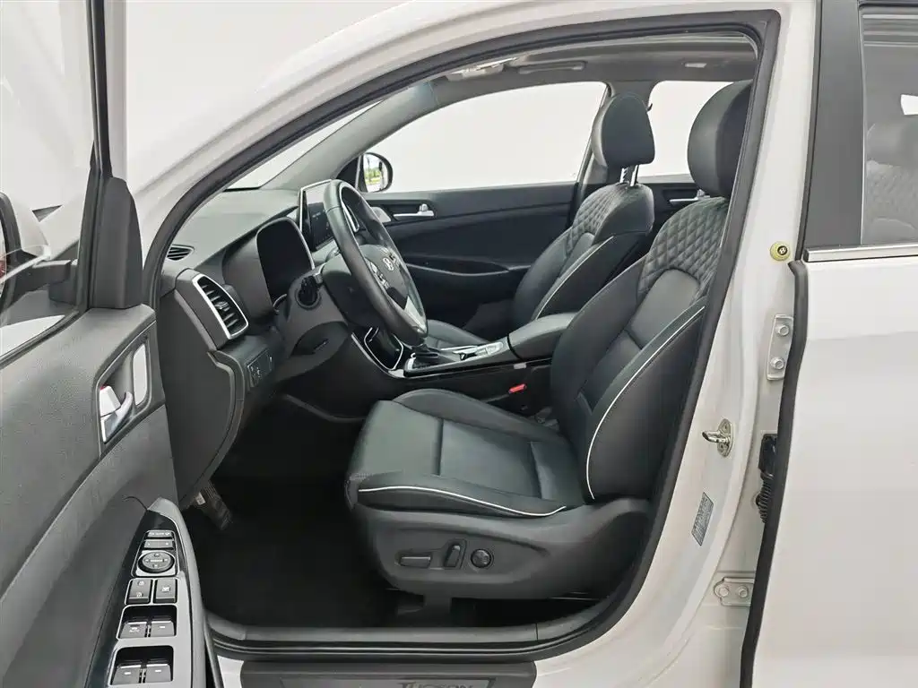 Hyundai Tucson 2020 280TGDi 2WD GLS Fashion (China VI) фото 10