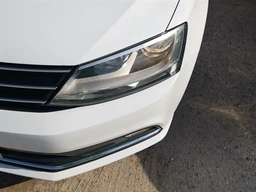 Volkswagen Sagitar 2018 1.6L Automatic Comfort фото 24