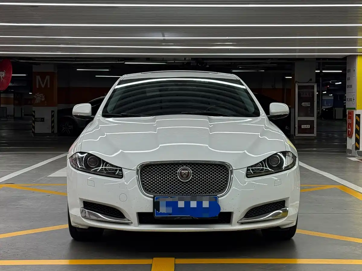 Jaguar XF 2014 2014 XF 2.0T Elegance Edition