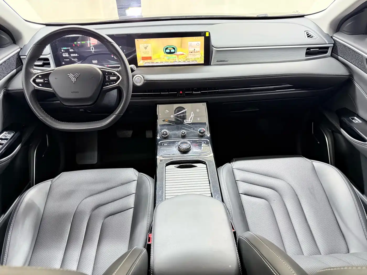 NEZHA AUTOMOBILE NEZHA U