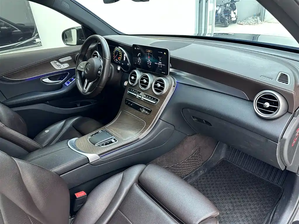 Mercedes-Benz GLC 2020 GLC 300 L 4MATIC Dynamic фото 11