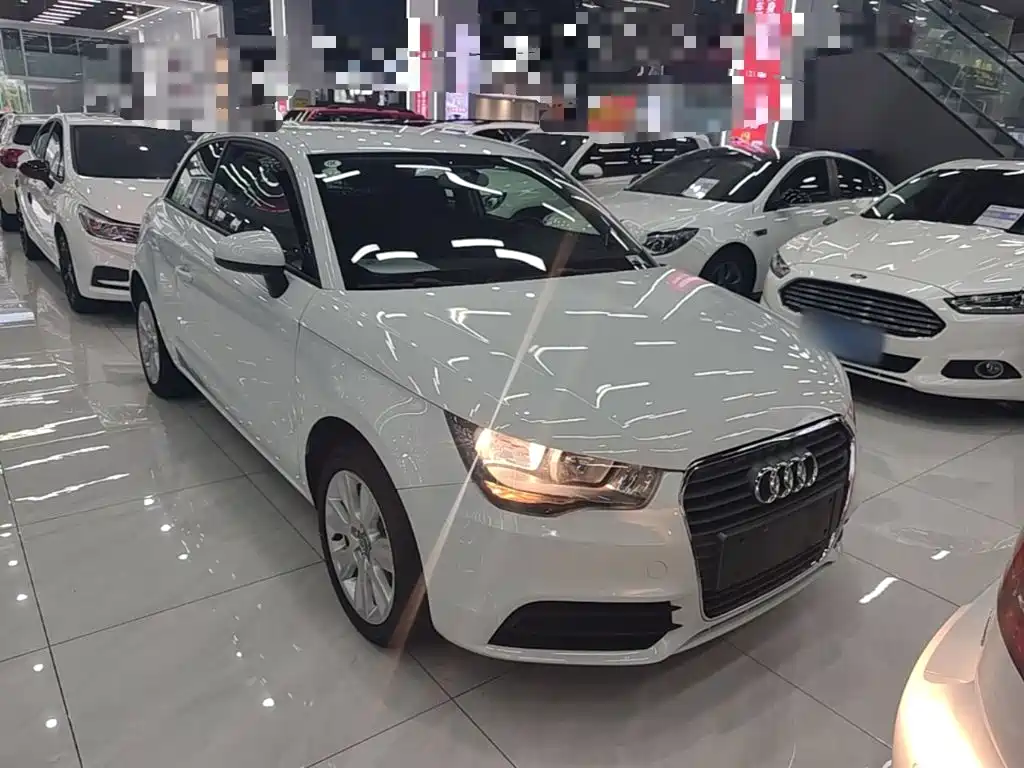 Audi A1 2015 2014 30 TFSI Fashion