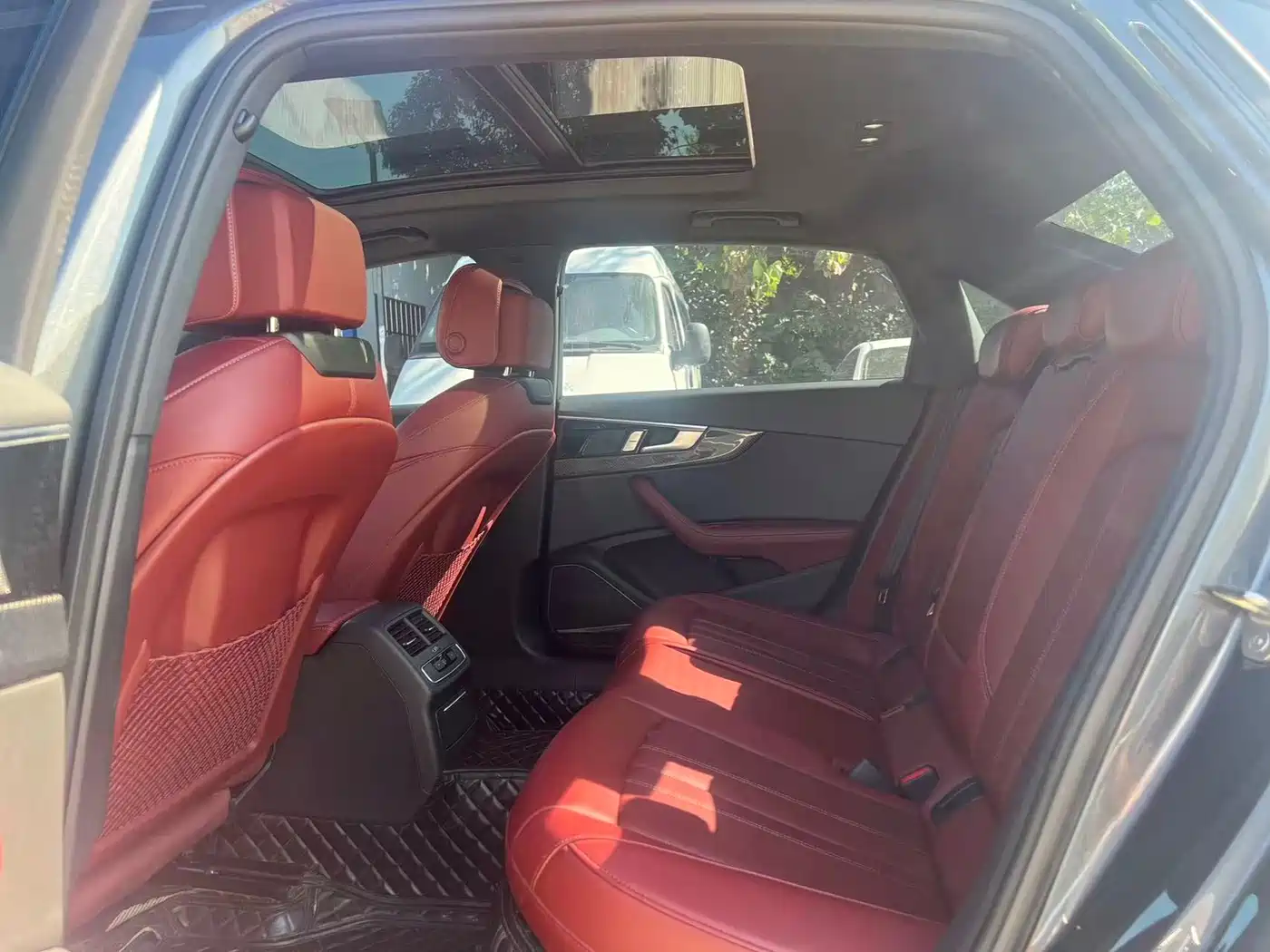 Audi A4L 2025 2024 40 TFSI Luxury Dynamic