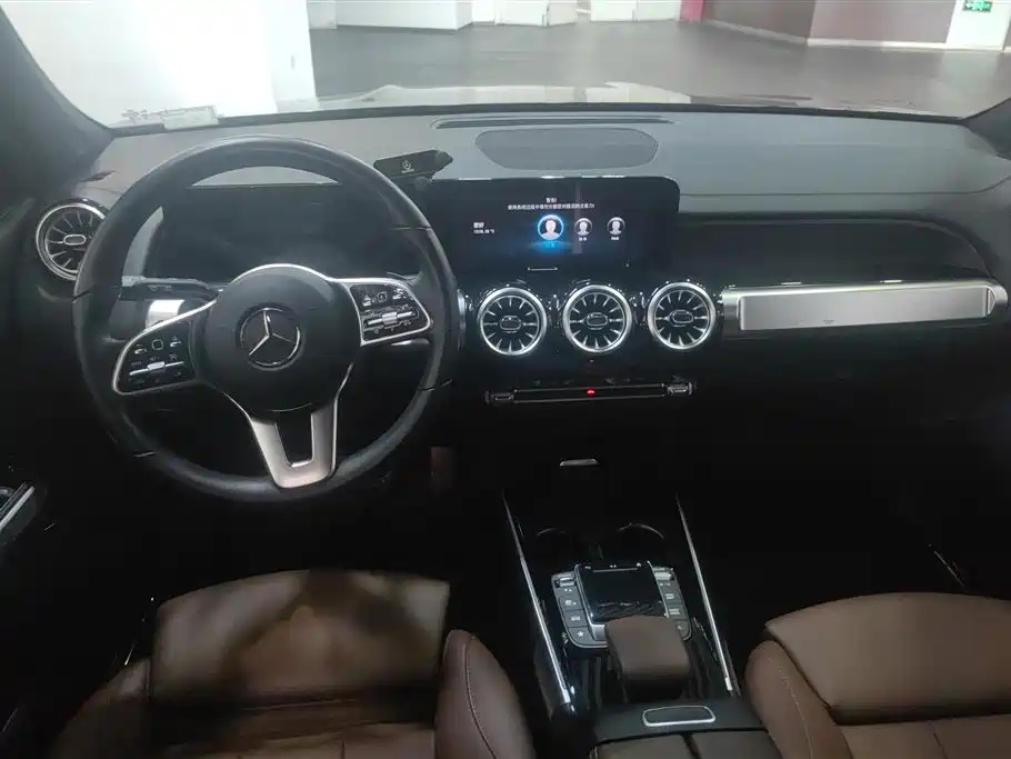 Mercedes-Benz GLB 2023 GLB 220 4MATIC фото 12