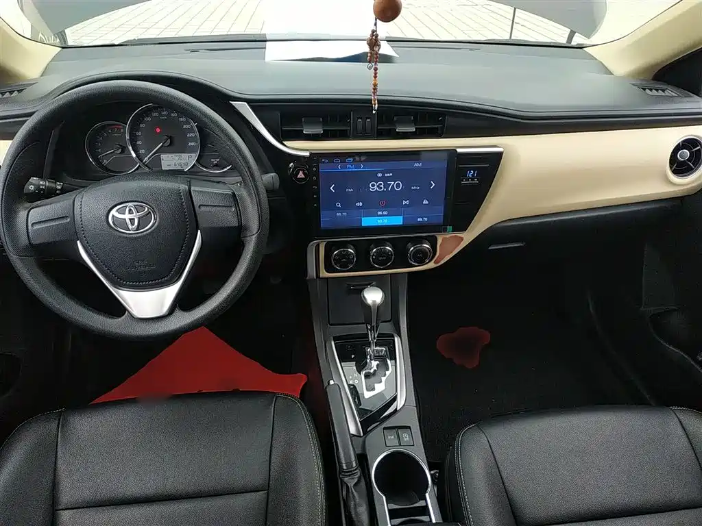 Toyota Corolla 2017 Facelift 1.2T S-CVT GL фото 6
