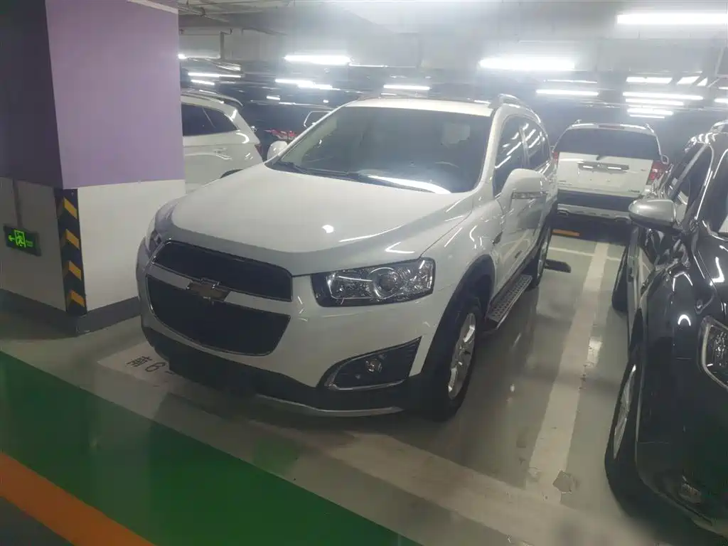 Chevrolet Captiva 2015 2.4L 2WD Urban Edition 5-seater