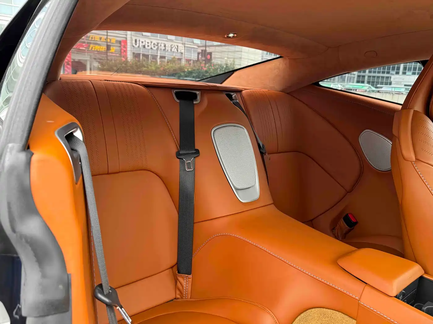 Aston Martin DB11 2019 Model 4.0T V8 Coupe фото 15