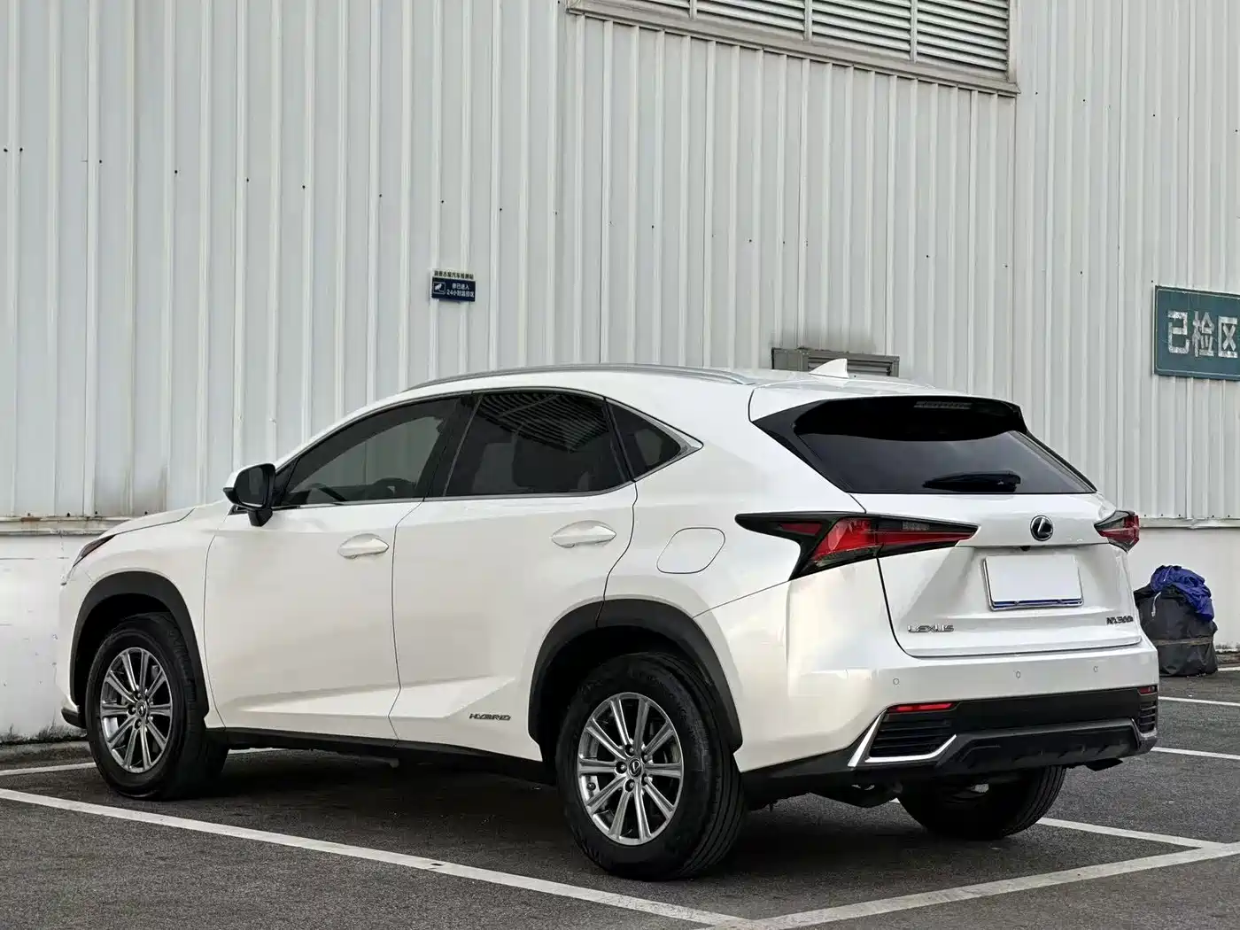 Фото 7 - Lexus NX