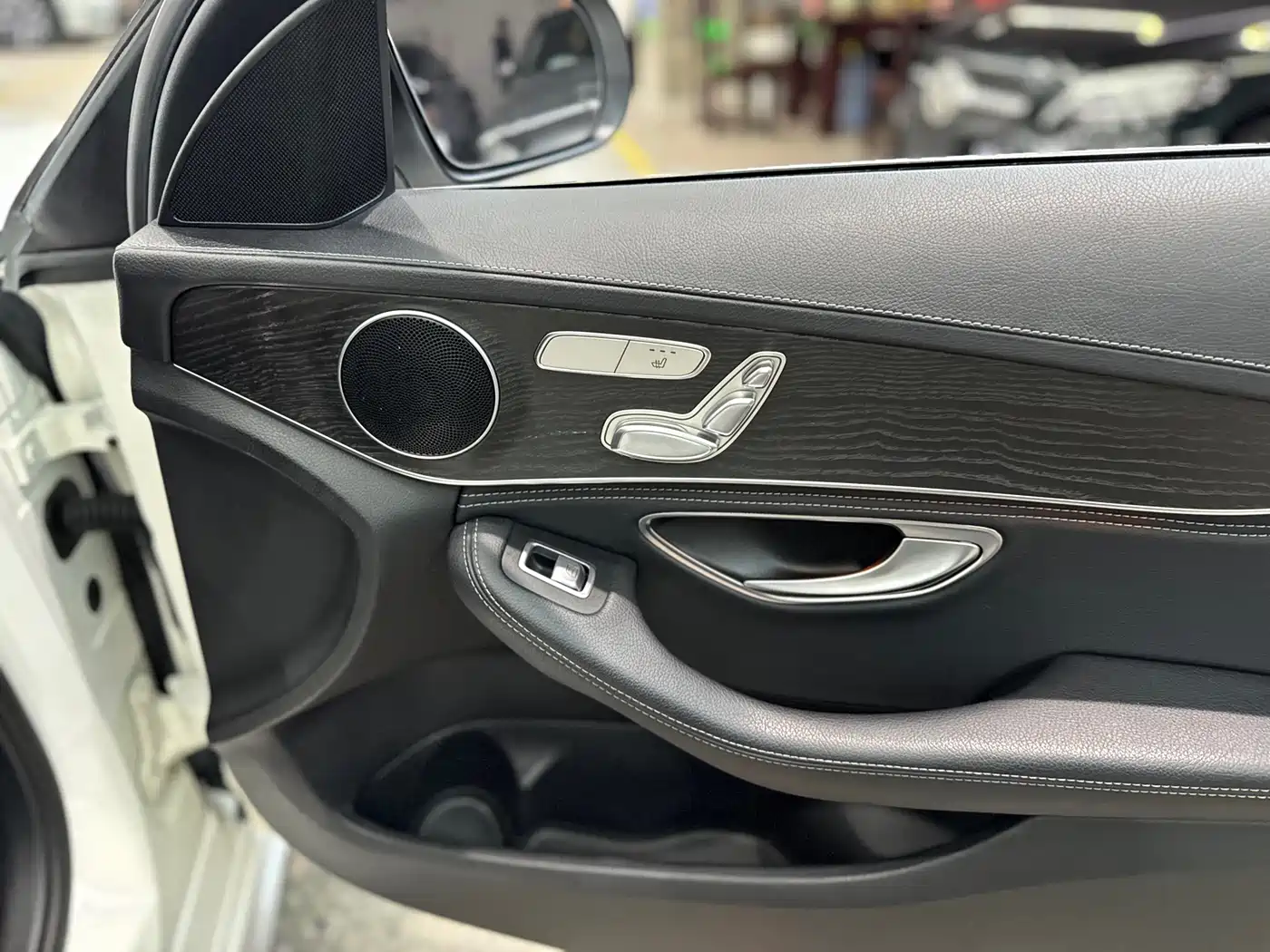 Mercedes-Benz C-Class 2015 C 300 L Sport фото 31