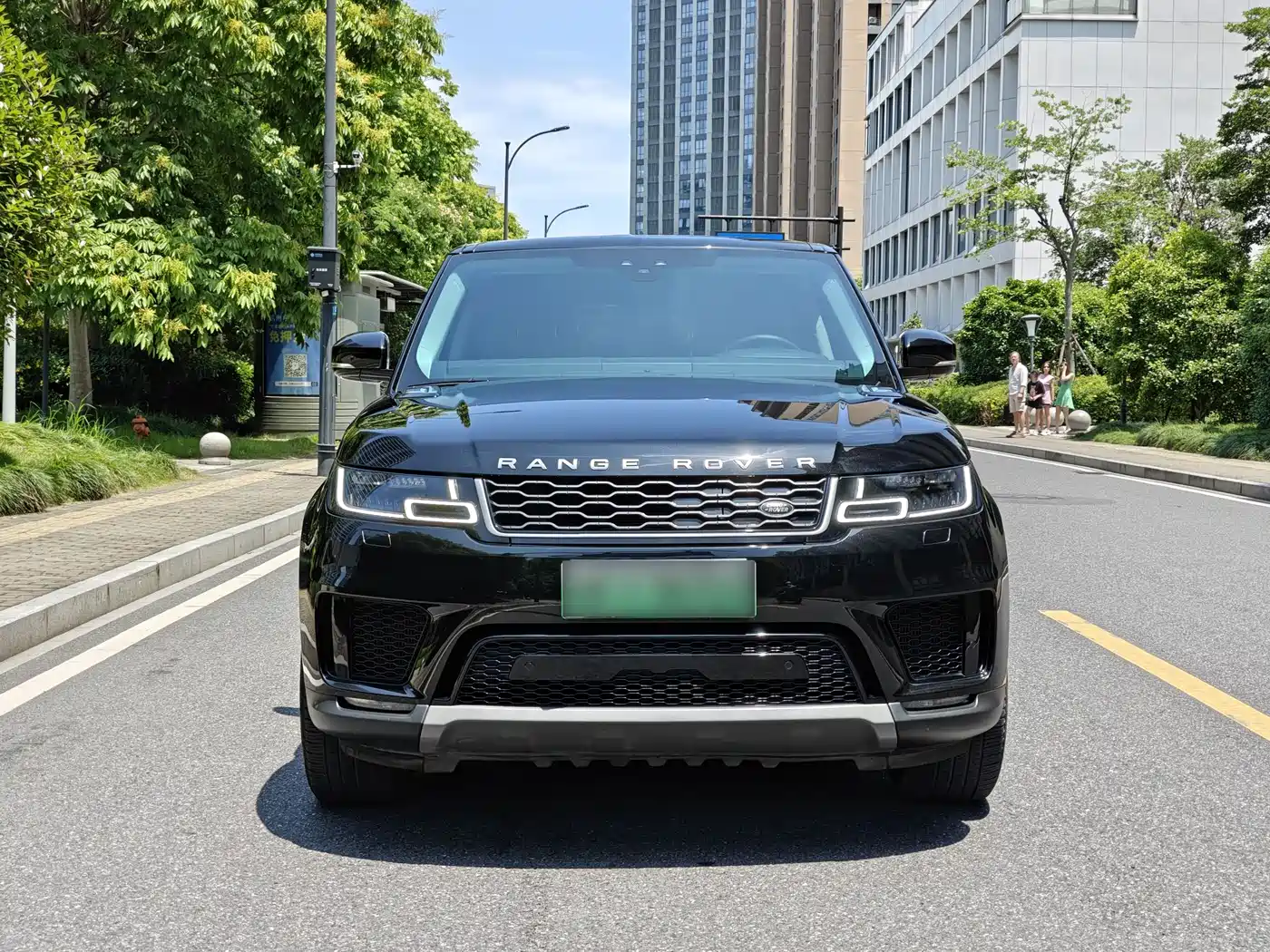 Land Rover Range Rover Sport PHEV 2022 P400e SE фото 2