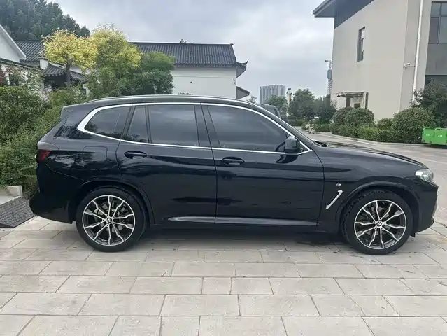 BMW X3 2022 xDrive30i Leading M Night Package — фото 5